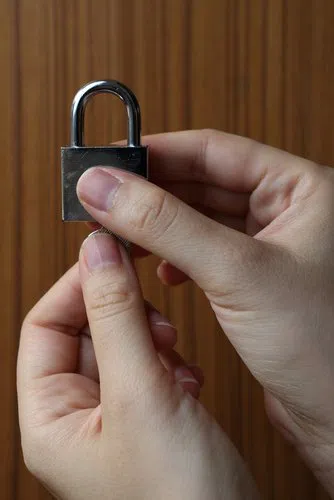 South Windsor CT Locksmith Store South Windsor, CT 860-348-3201 - residential-lockouts